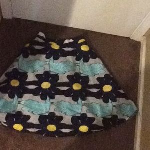 A SHUAIFEN midi, circle skirt.